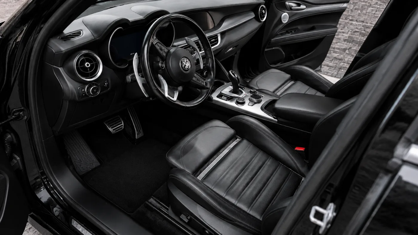 Alfa Stelvio Innenraum nach der Aufbereitung